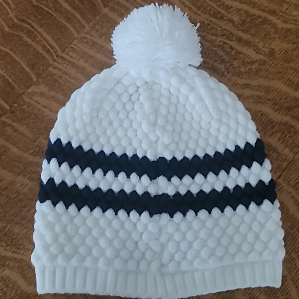 SEAHAWKS Ladies, NFL Crocheted Knit hat - Picture 2 of 6